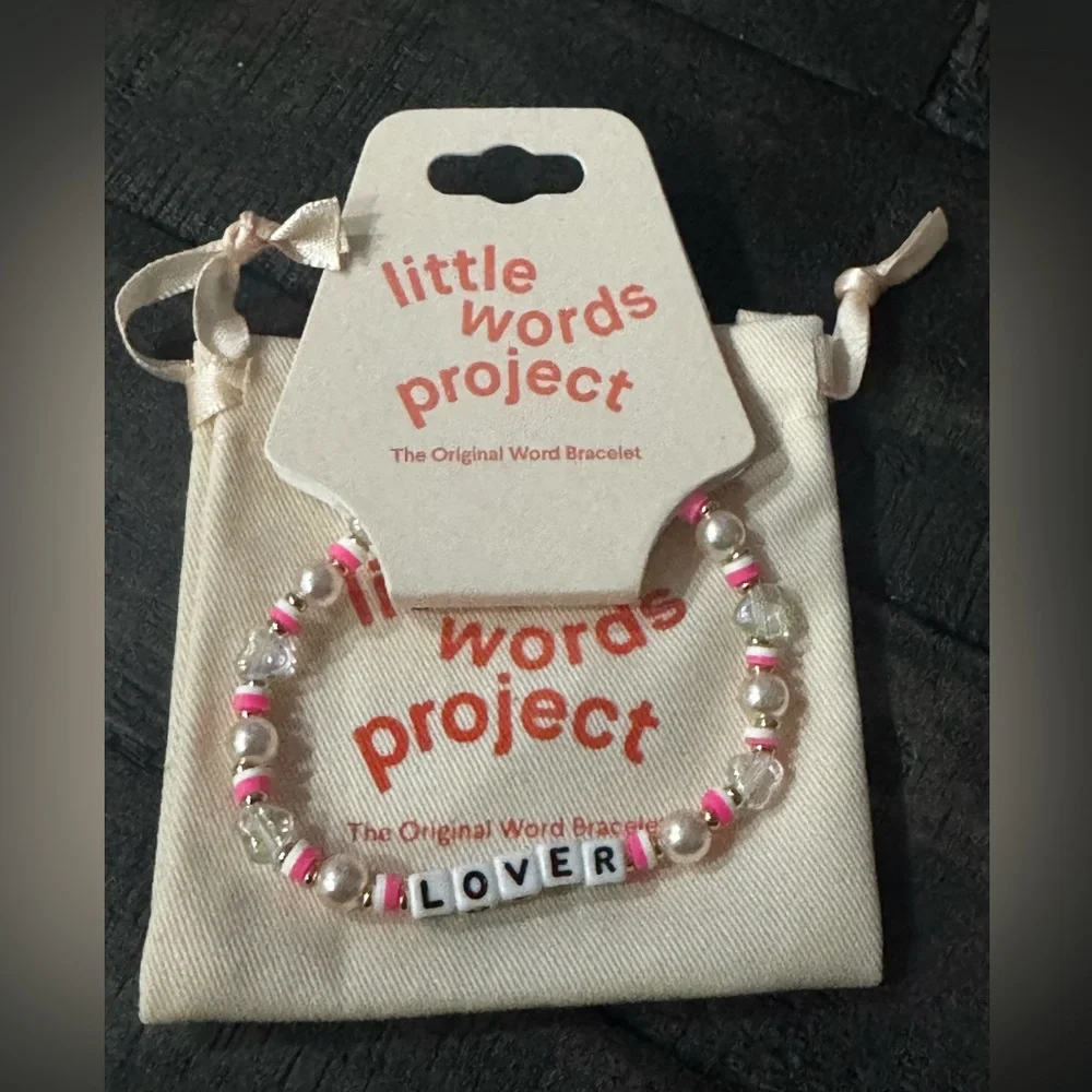 ☀️ NWT - Little Words Project 'LOVER' Bracelet - Picture 1 of 5
